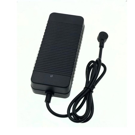 Sŭvmestimo magnitno zaryadno za Xiaomi mi4 Pro - Mi scooter 4 Pro Xiaomi - 1 
Rezervno zaryadno za Mi4 Pro
Zaryadno s magniten k