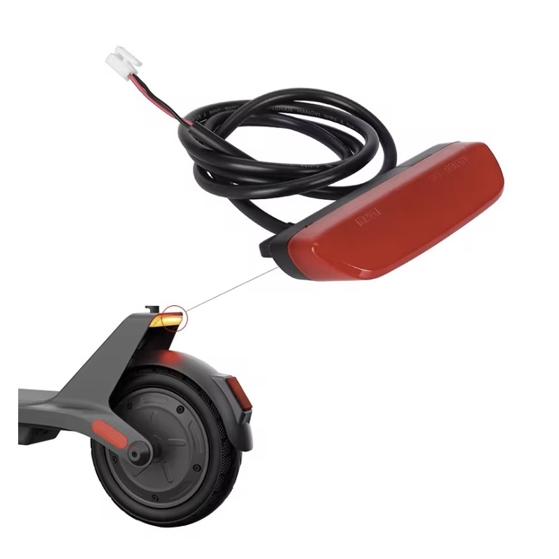 Hátsó sárvédő lámpa Xiaomi roller 4 Lite 2nd Gen  - 1 Pontos kompatibilitás: a Xiaomi 4 Lite 2nd Gen sárvédőjéhez tervezve.Nagyo