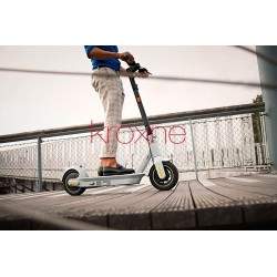 Ninebot KickScooter MAX G30LE II navrhnutý Segwayom - 40 km autonómie. Segway - Ninebot - 5 - Robustnejší podvozok, širší. - 10"